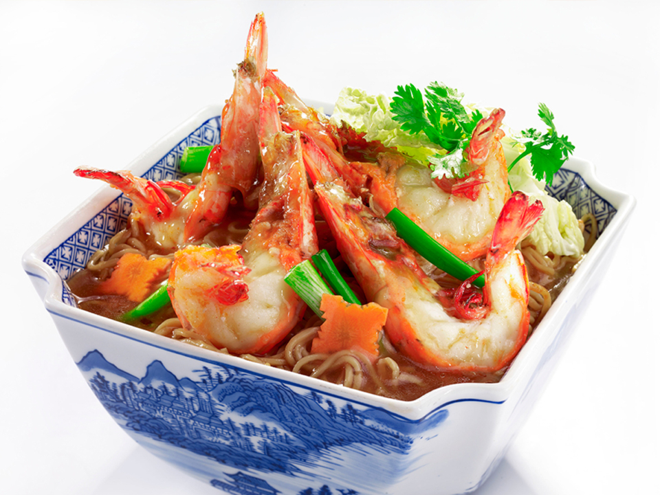 noodle-Braised-Yi-Mian-with-Prawns