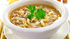 soup-Thick-Soup-with-Crab-Meat-and-Fish-Maw