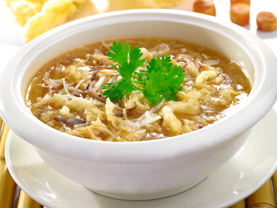 soup-Thick-Soup-with-Crab-Meat-and-Fish-Maw